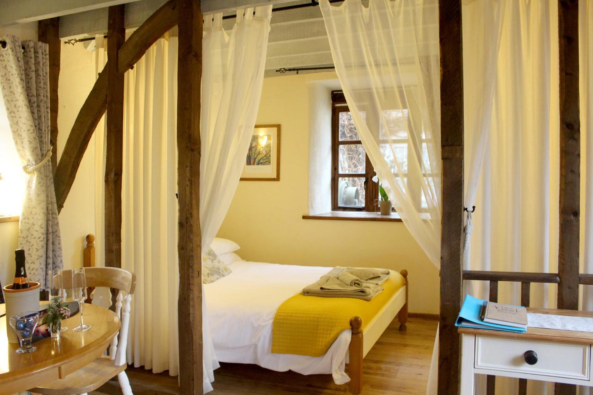 Holiday home The Nest - Thatched Seaside Country For Two